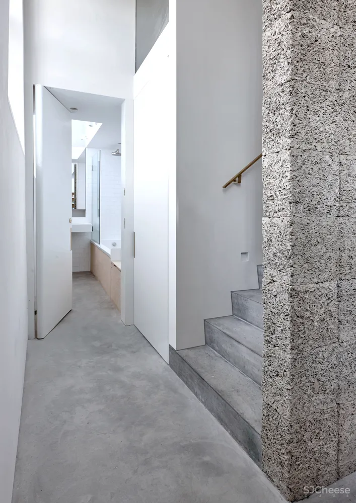 McLaren Excell-极简并不是一味地返璞归真!!