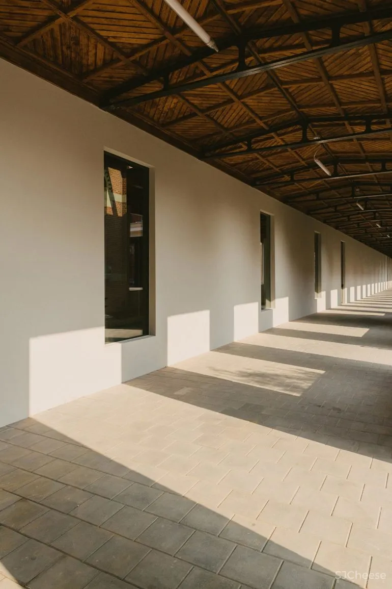 比利时修道院改造的August酒店-古典主义与现代元素的碰撞!