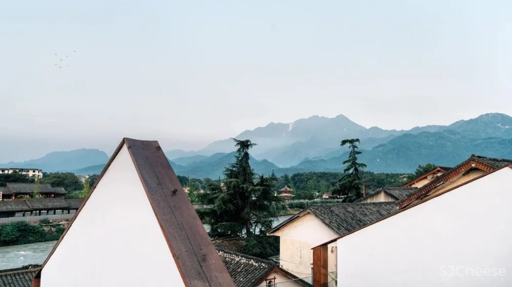 被《青春环游记2》中的这家民宿惊艳到了,位于小众都江堰,400+就睡到范丞丞同款