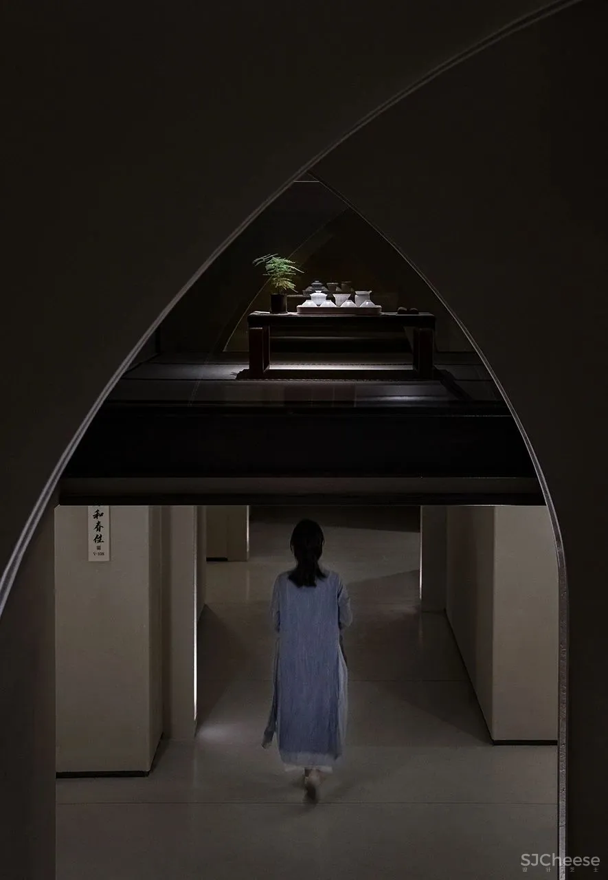 睡loft浴缸房躺看重庆山城一线江景,信步打卡宏村拍汉服写真