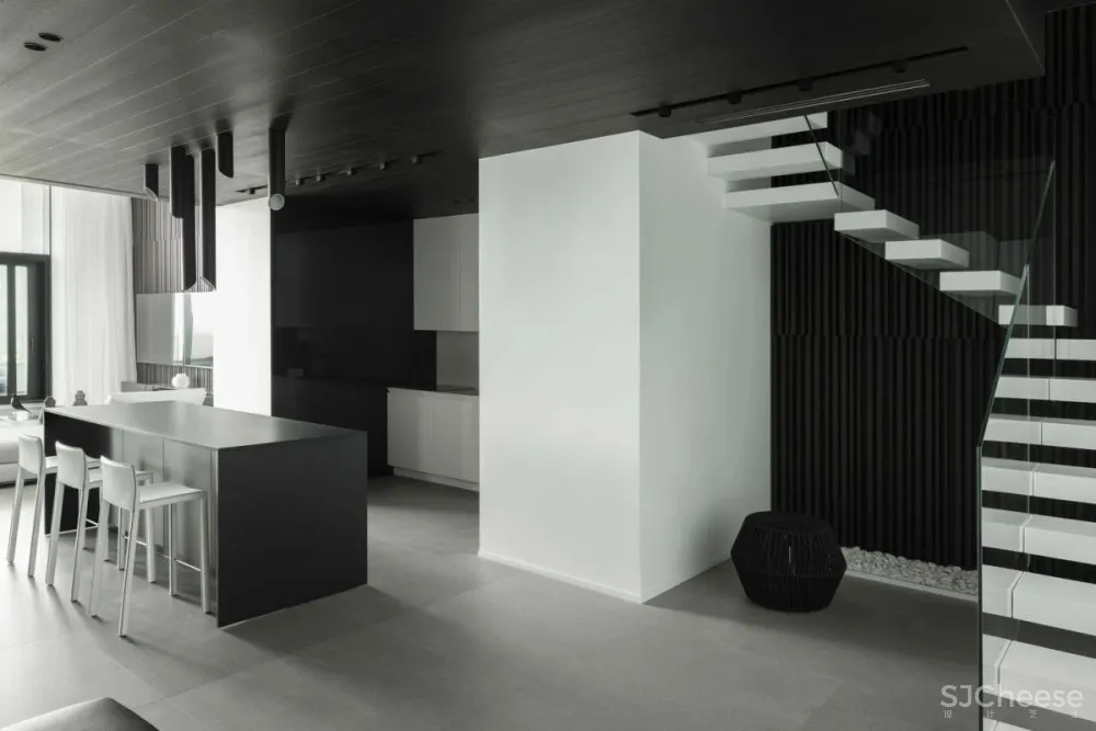 黑白极简顶层公寓，打造一流的低奢气场!