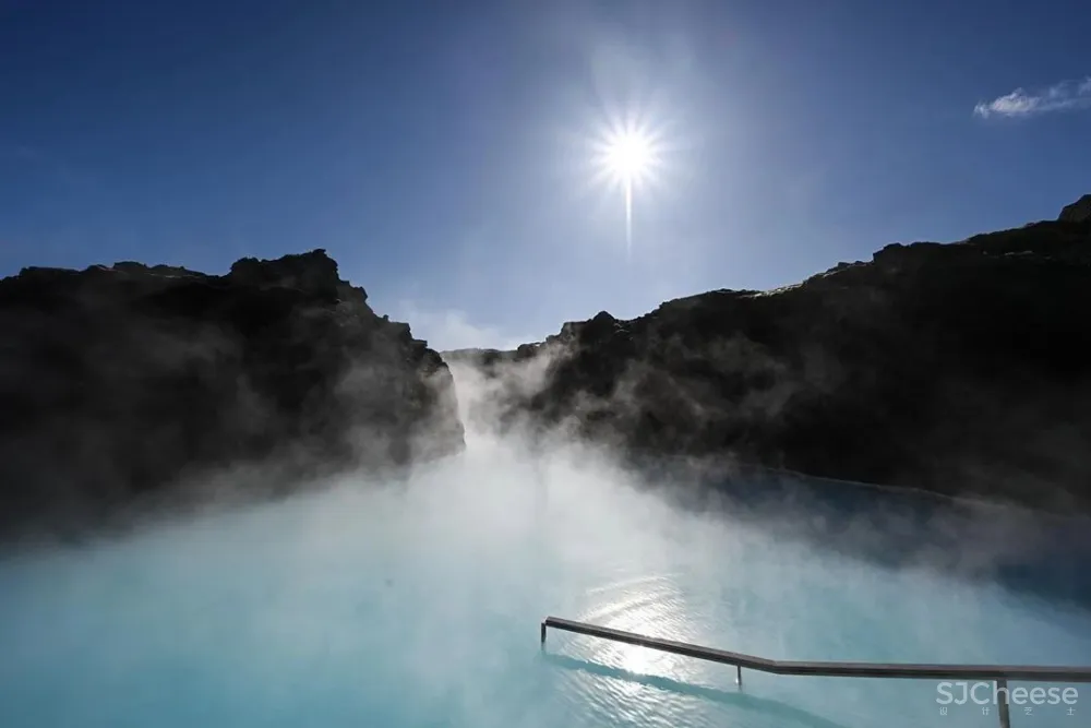 800年火山口的心灵治愈系酒店,全世界都来泡绝美蓝色温泉!