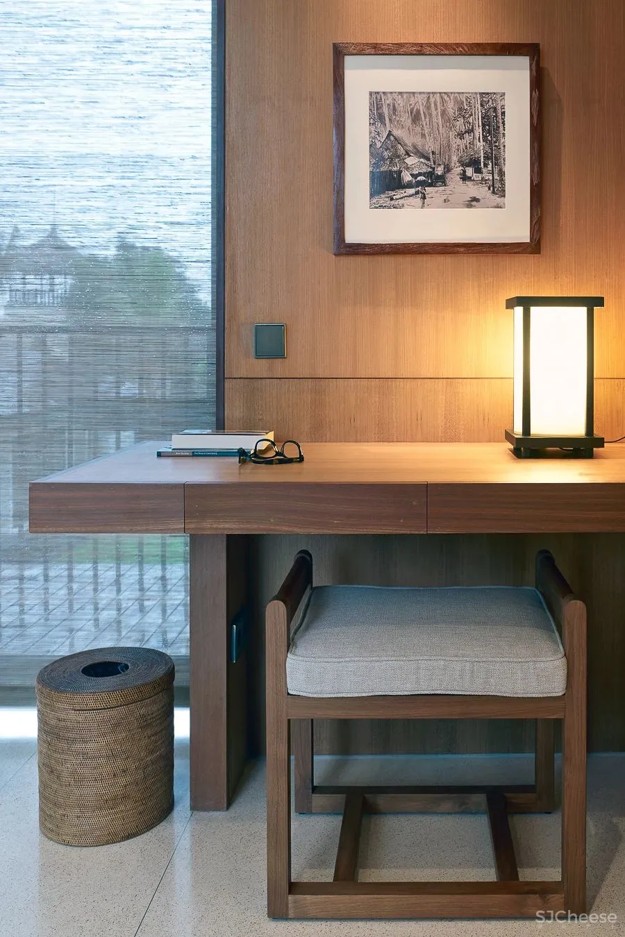 他曾与Kerry Hill 一起设计安缦伊沐,自然朴质的极致呈现