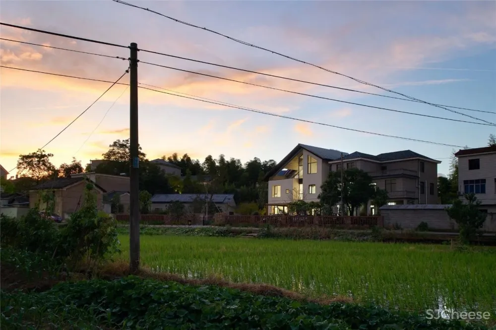 回到乡村,建一栋漂亮的房子
