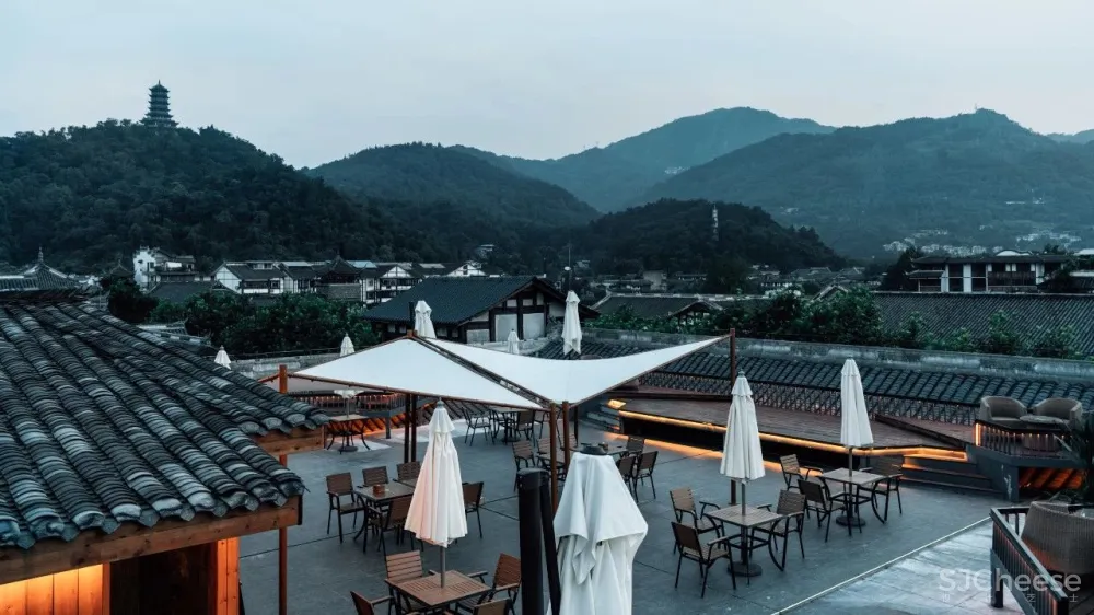 被《青春环游记2》中的这家民宿惊艳到了,位于小众都江堰,400+就睡到范丞丞同款