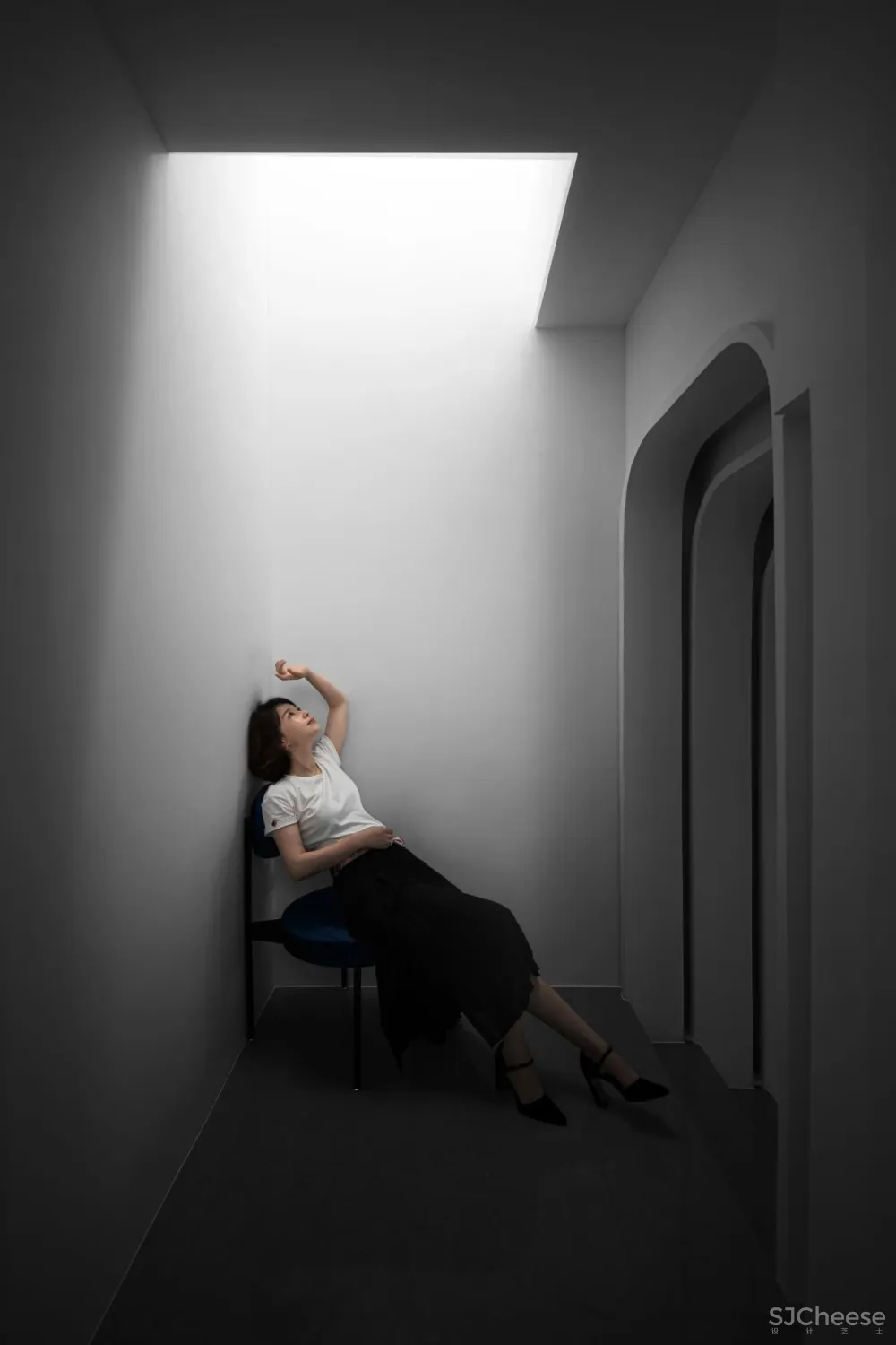 80㎡“鸟巢”概念店,网红门面的极简趣味!