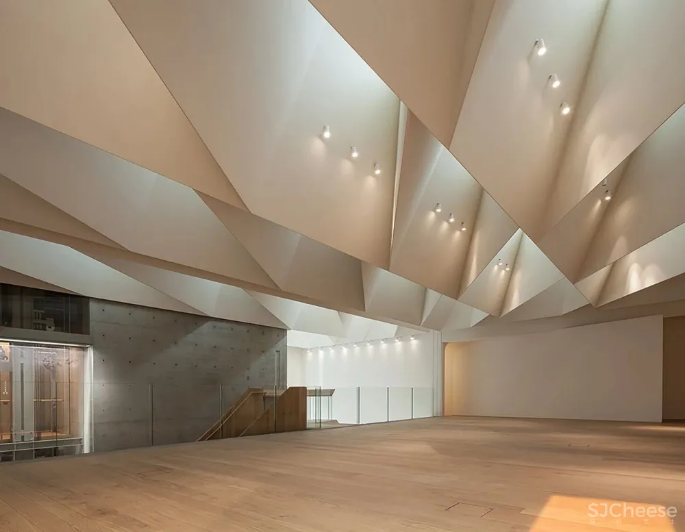 浴火重生的“凤凰美术馆”,将艺术融于建筑,太惊艳了!