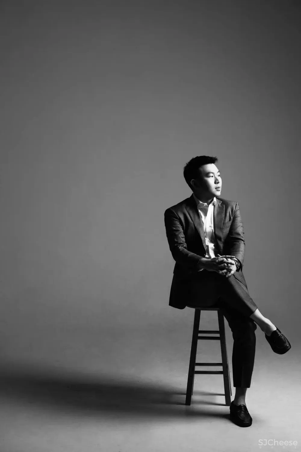 原始水泥质感，诠释奢华品质空间 环廷设计