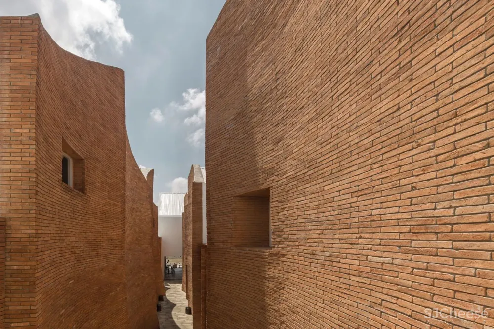 Onion-用红砖在泰国湄南河边营造的2家度假酒店!