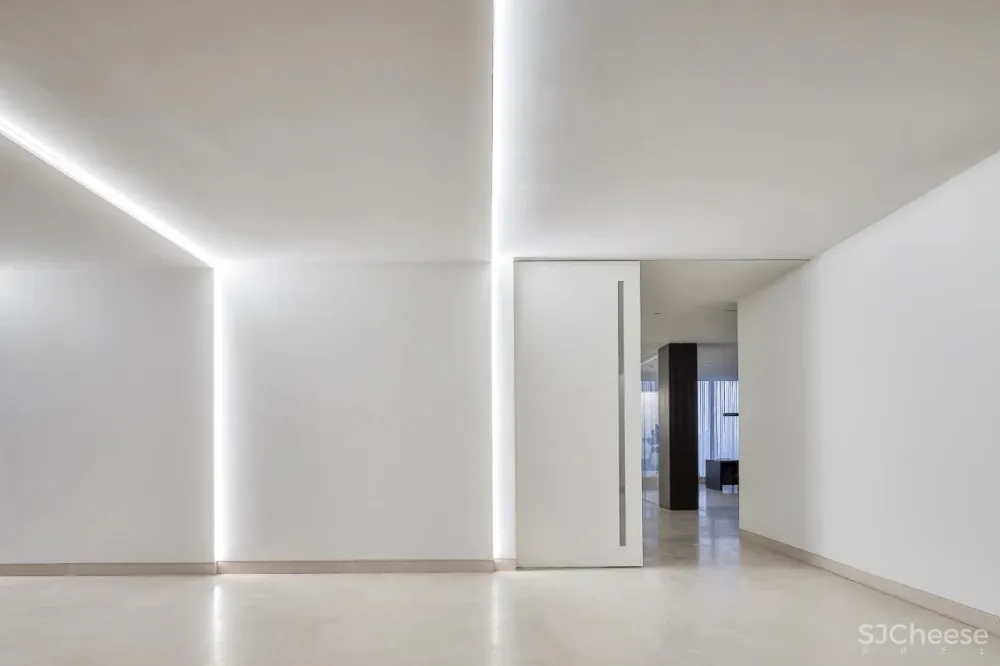 拾一设计:360°环绕式空间,营造简约的未来质感