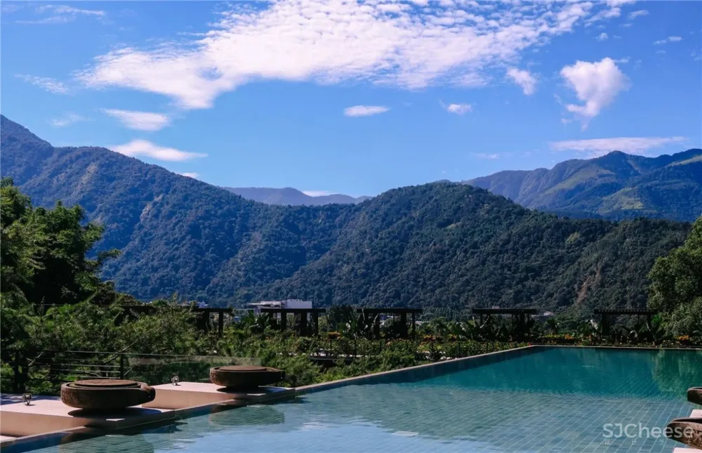 亚洲顶尖酒店 ，大隐山林，野奢成趣