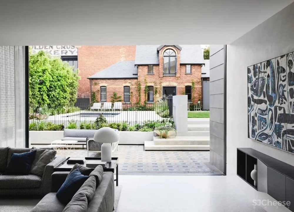 老房改造成现代住宅, 超多复古细节太美了!