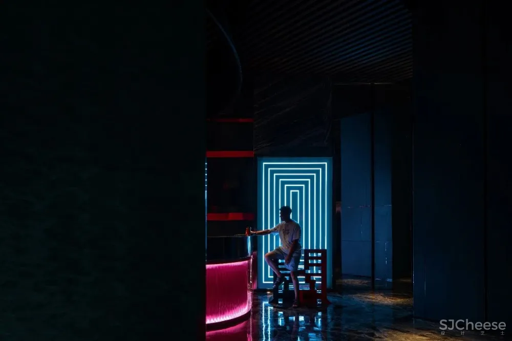 自在Z DOT Design × ZHAO COFFEE BAR:时尚与独立新女性
