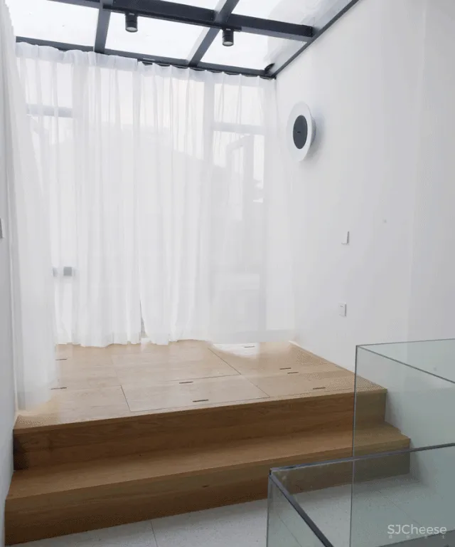 242㎡五室四卫，30种高级撞色，还有悬浮衣帽间 空中花园？！