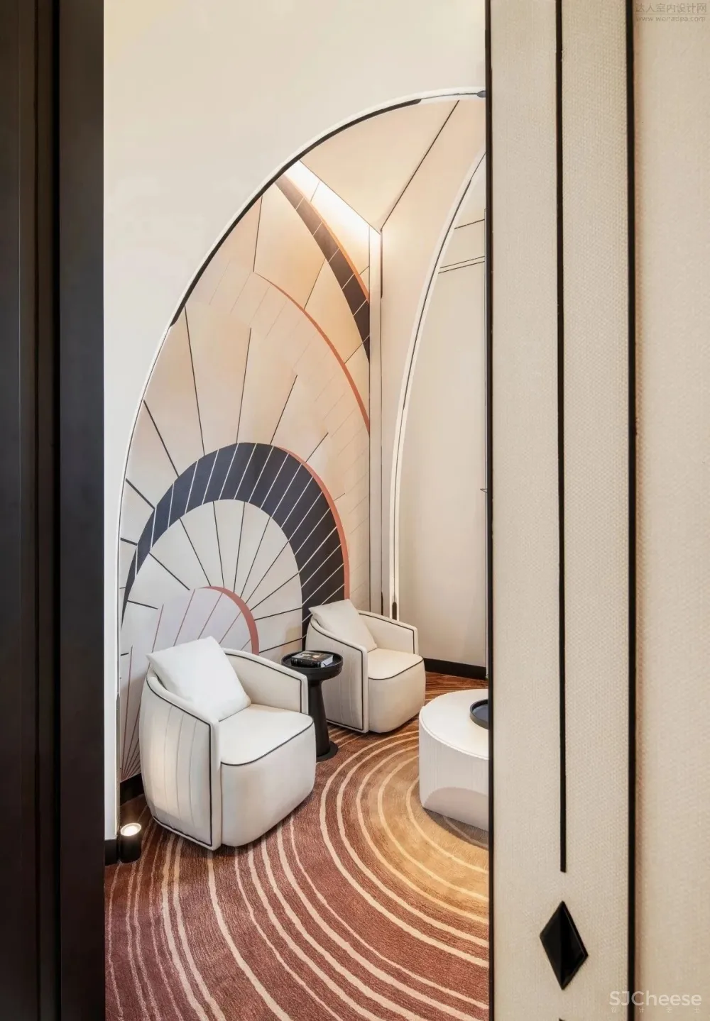 永恒的优雅—摩登线条勾勒魅力空间