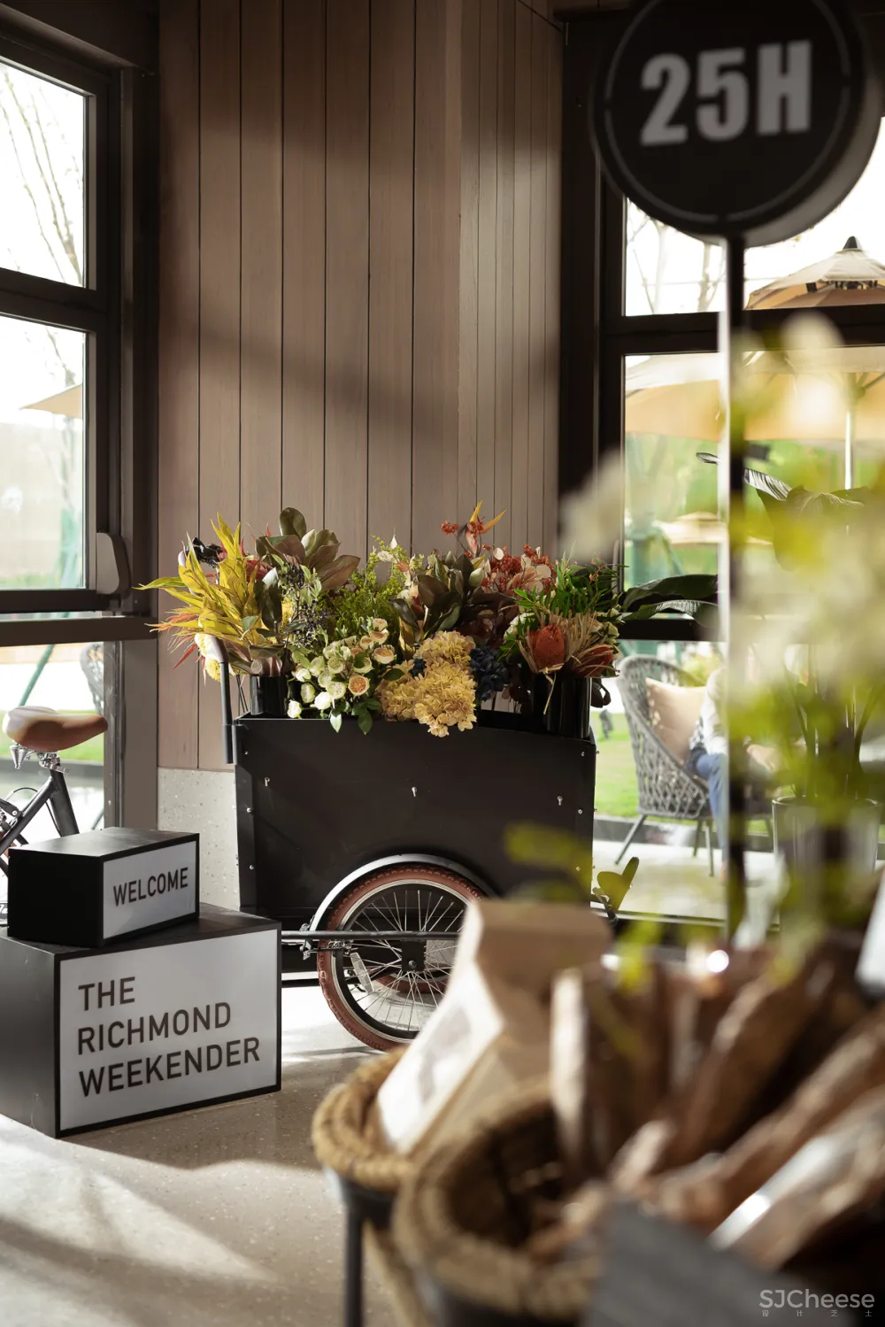 创新的设计就该打破常规,2020 年的售楼处都这样设计了