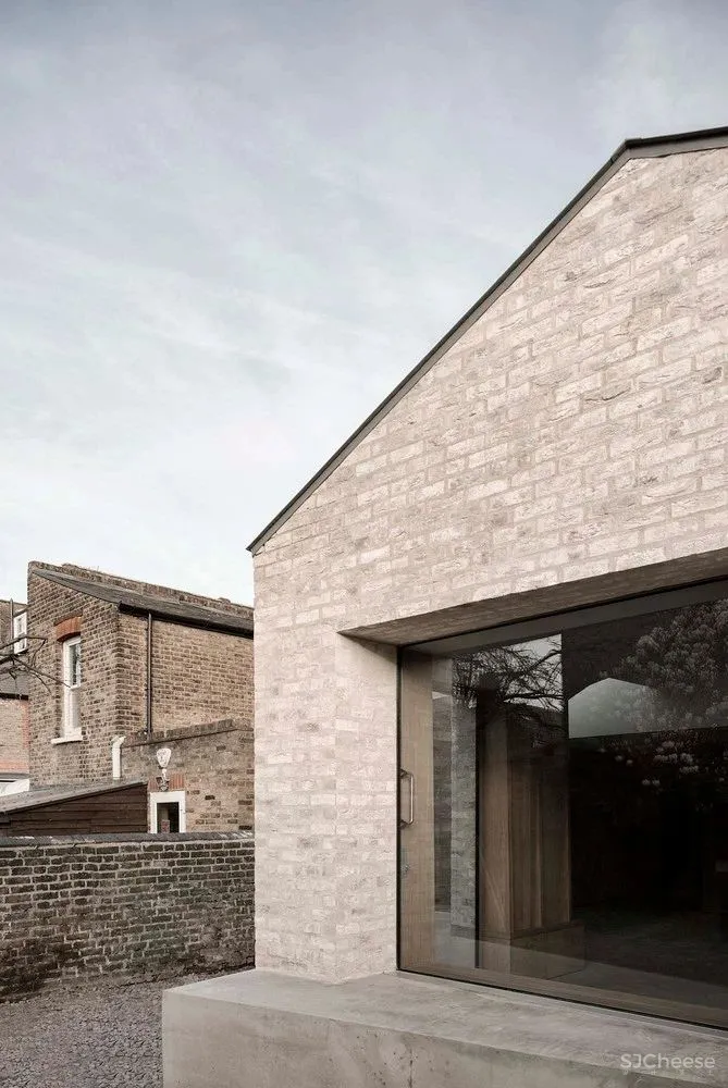 McLaren Excell-极简并不是一味地返璞归真!!