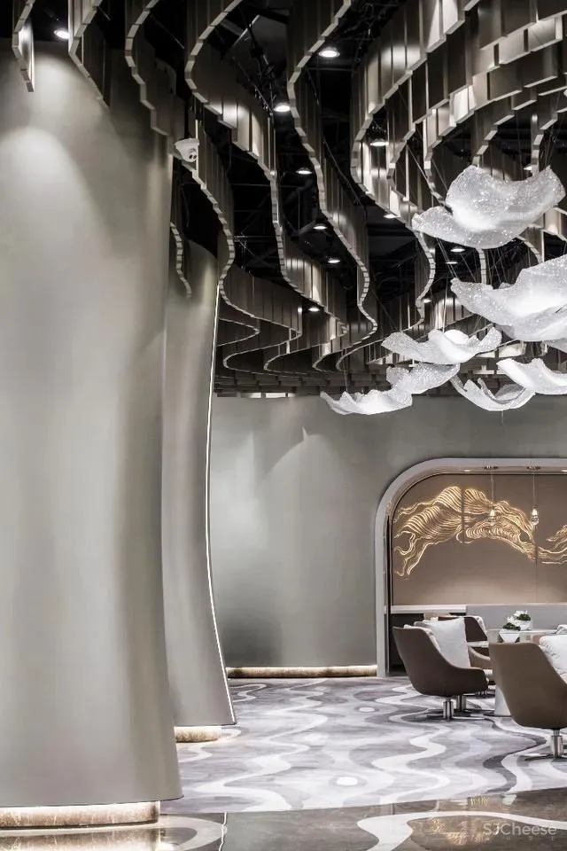 灵动、优雅,解密700㎡至美简奢之境!