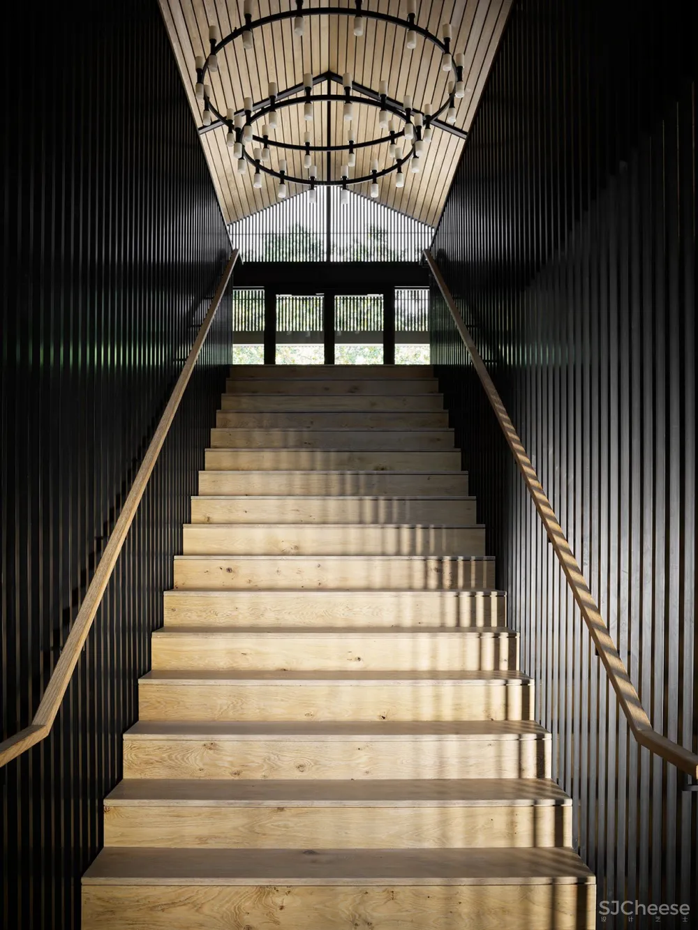 首发 | 加州的花卉酒庄以优雅的氛围拥抱大自然