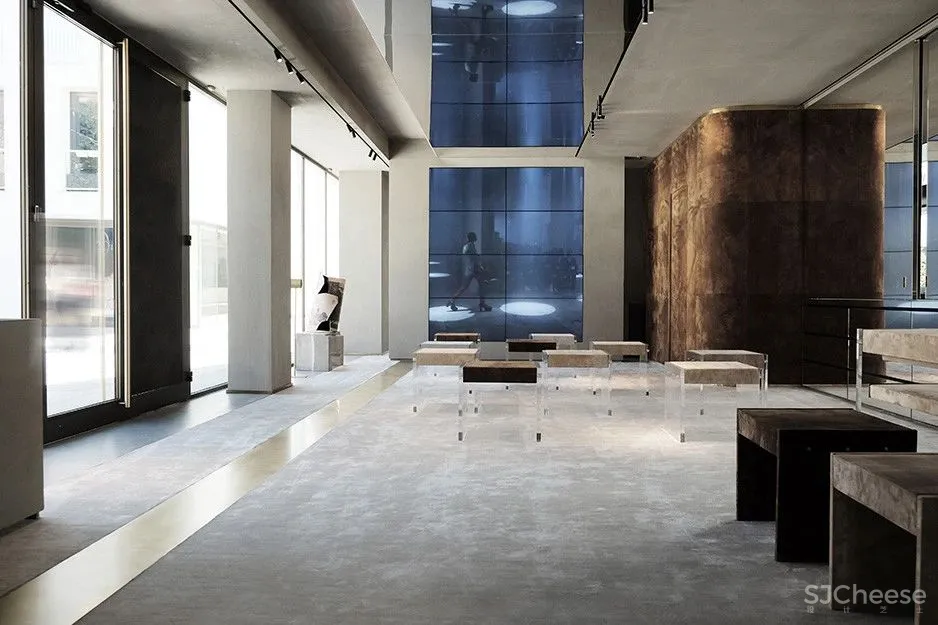 时间的艺术是极致而永恒丨Vincenzo De Cotiis