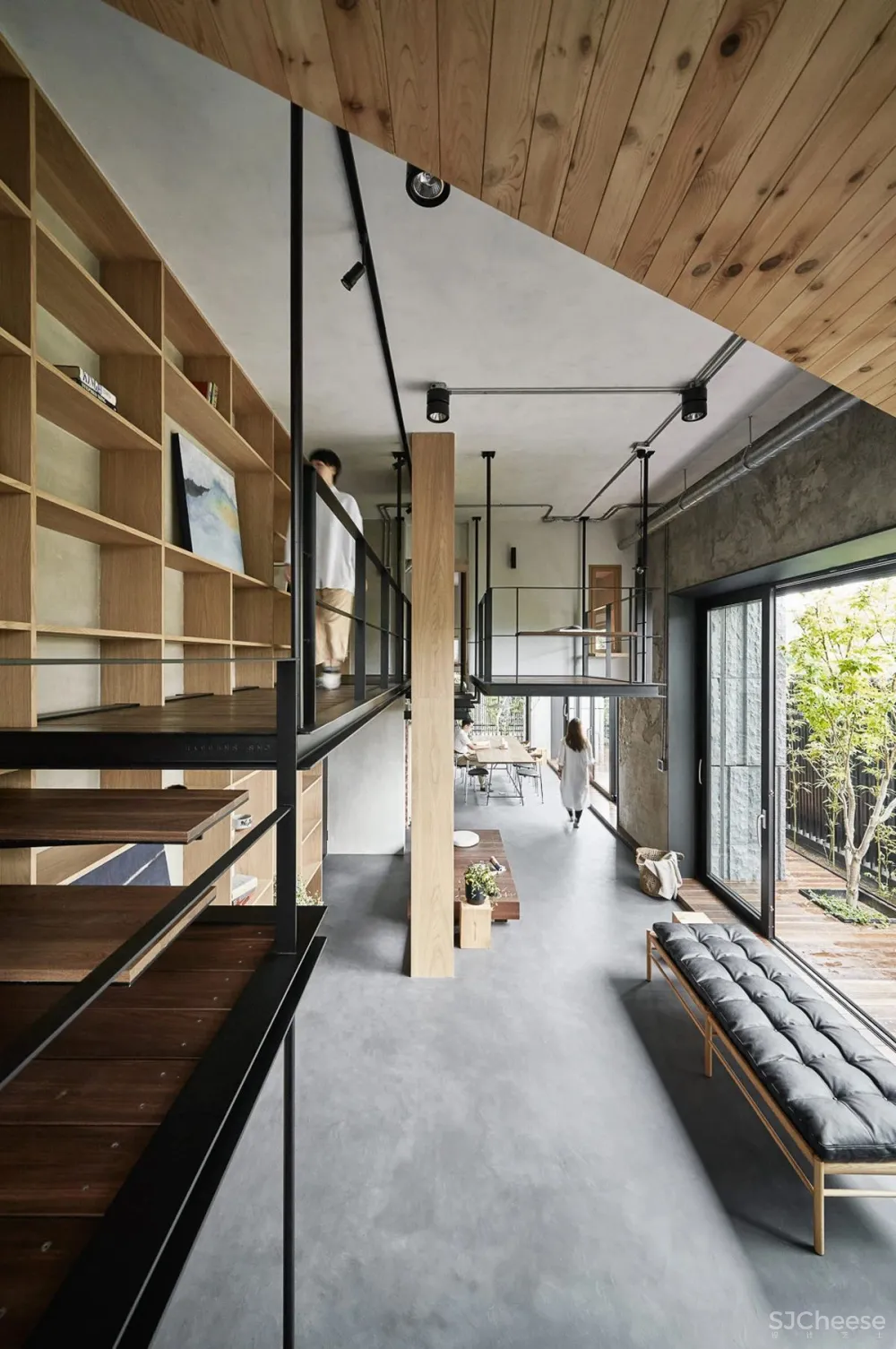 日本设计奖工业风-wabi sabi,卧室悬浮的家像一座图书馆