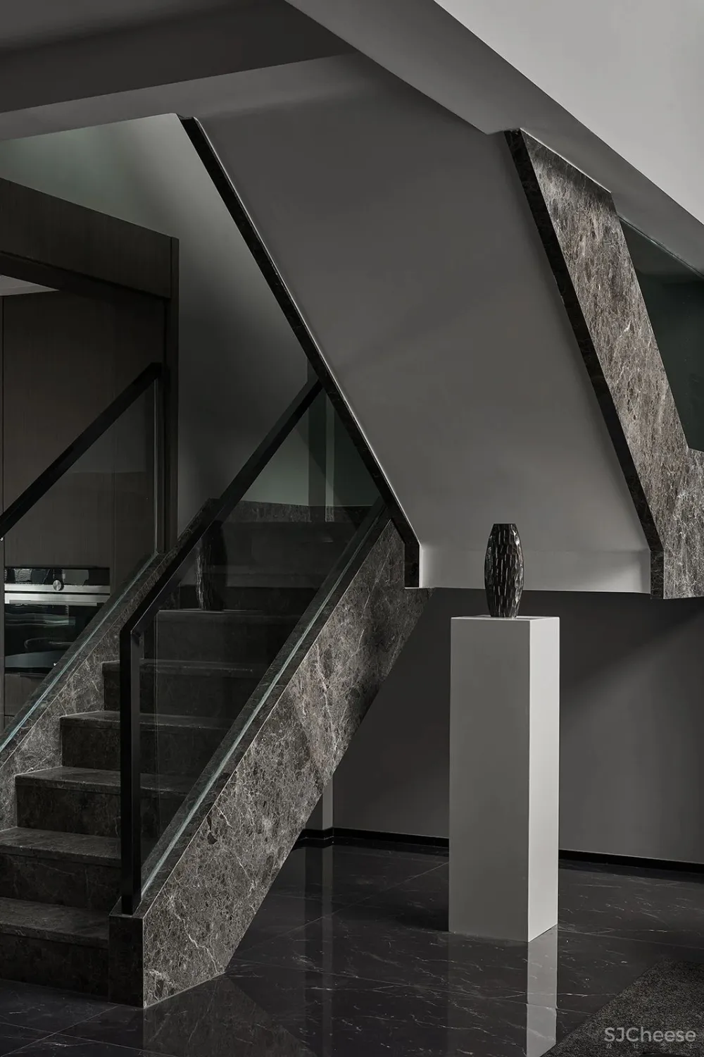 280㎡暗色系私宅,比“高级灰”更有格调!