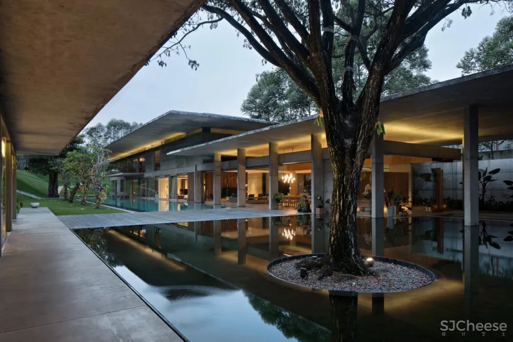 我在印度尼西亚万隆的安德鲁·马丁(Andra MATIN)