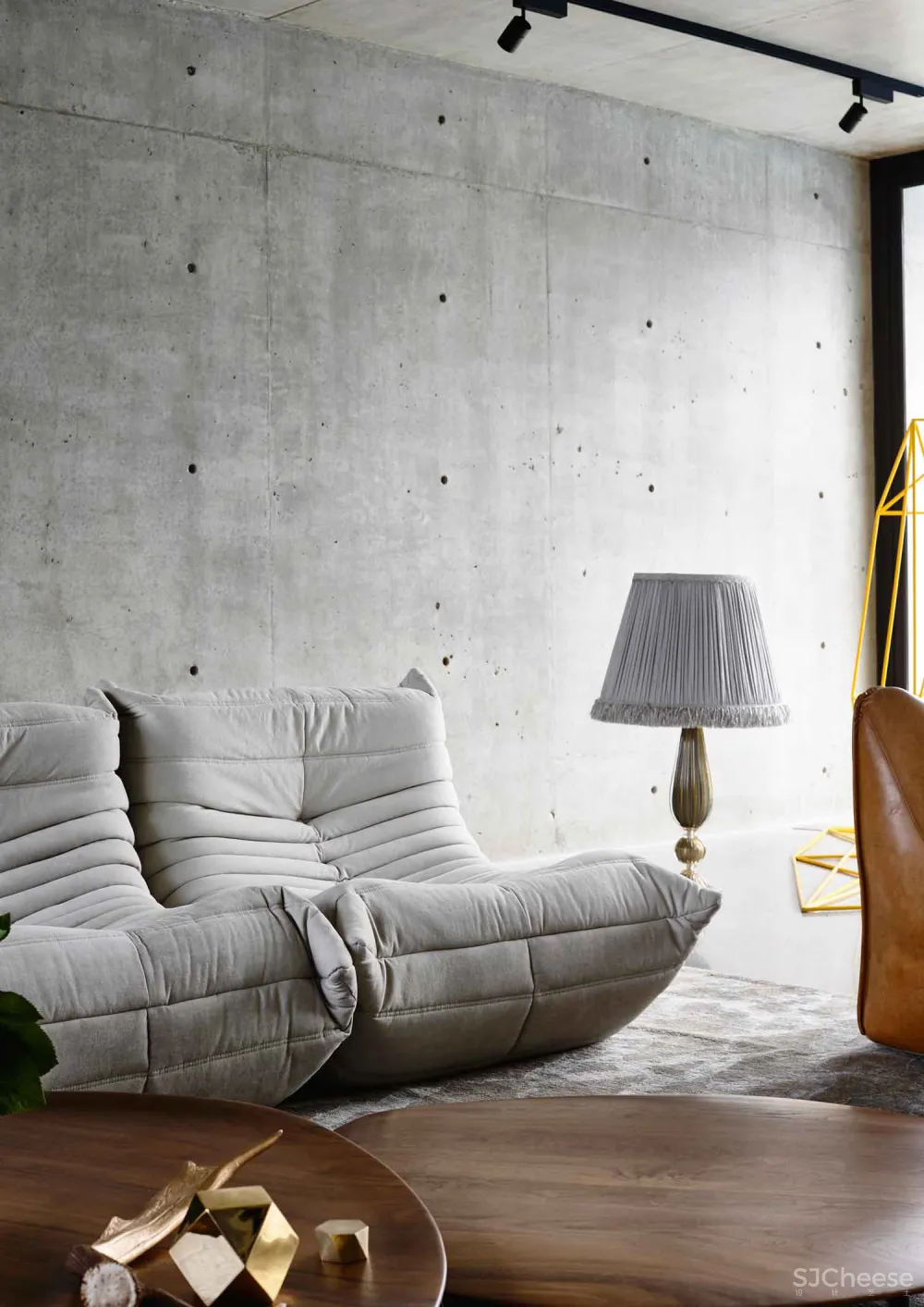 精致而富有细节的极简主义 Mckimm新作