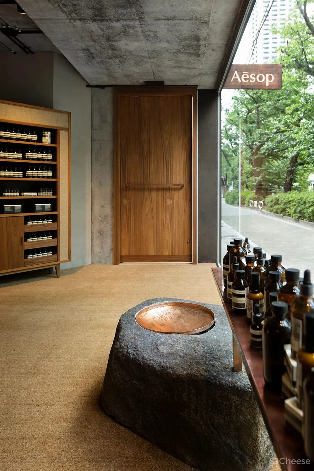 绪方慎一郎 将美食、文化、手工艺、设计 大融合的东方美学大师