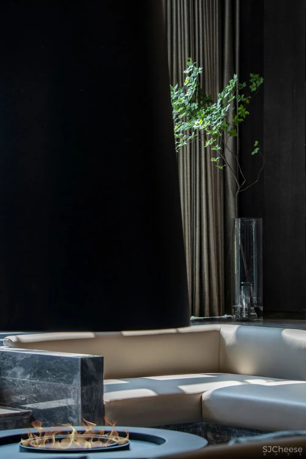 刘姮:移步梦蓝美景,探寻安然意境!