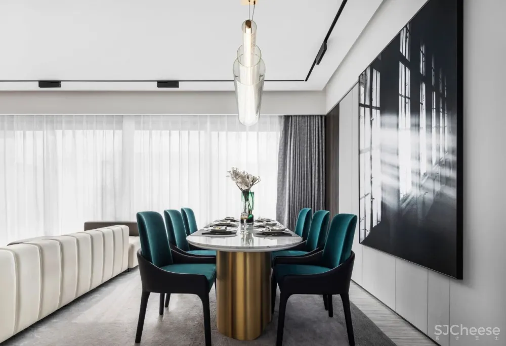 KOYI柯翊:点睛孔雀蓝,演绎现代简约家居轻奢范