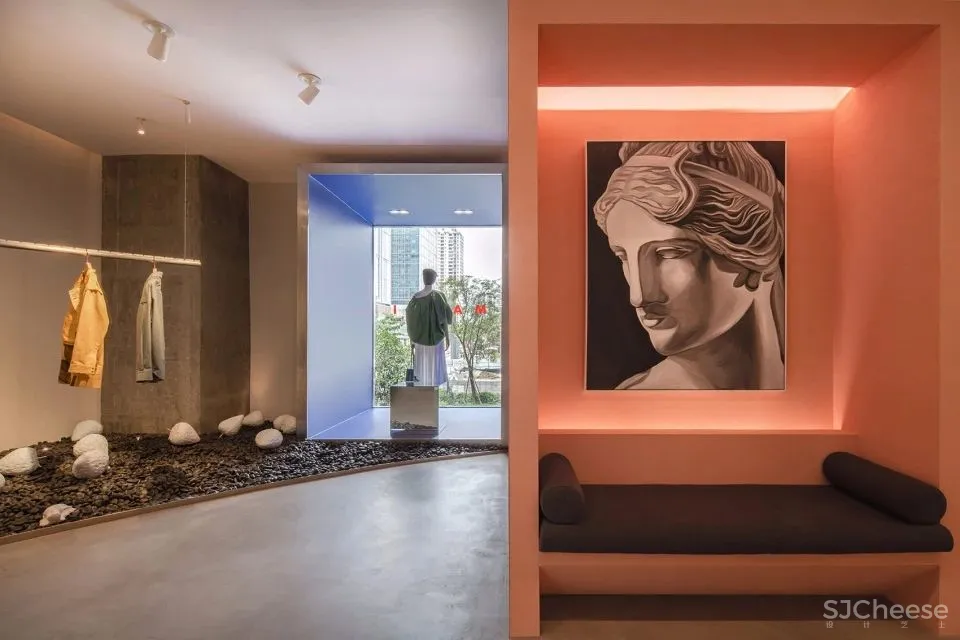 SOWHAT女装品牌集合店成都