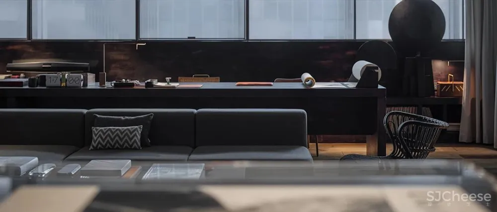 谷 腾 无 设 计 自 由 生 长