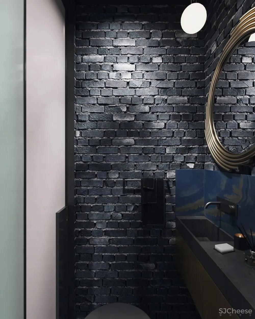 另类空间 特别的爱给特别的你