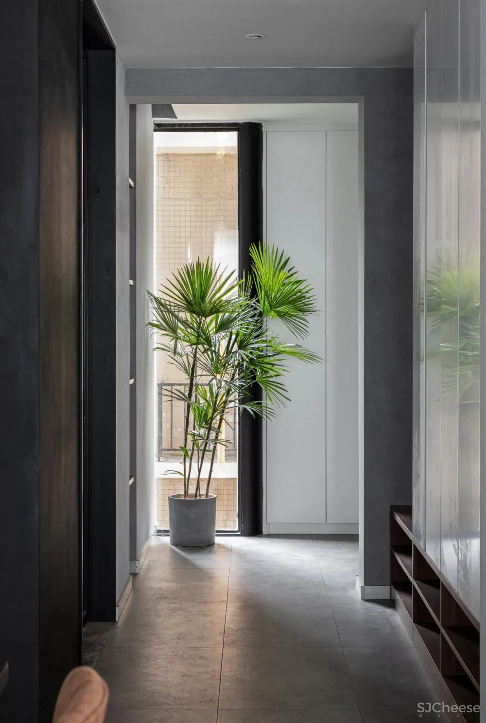 阳光大男孩买下147㎡，把「音乐会」搬进黑白灰的个性之家