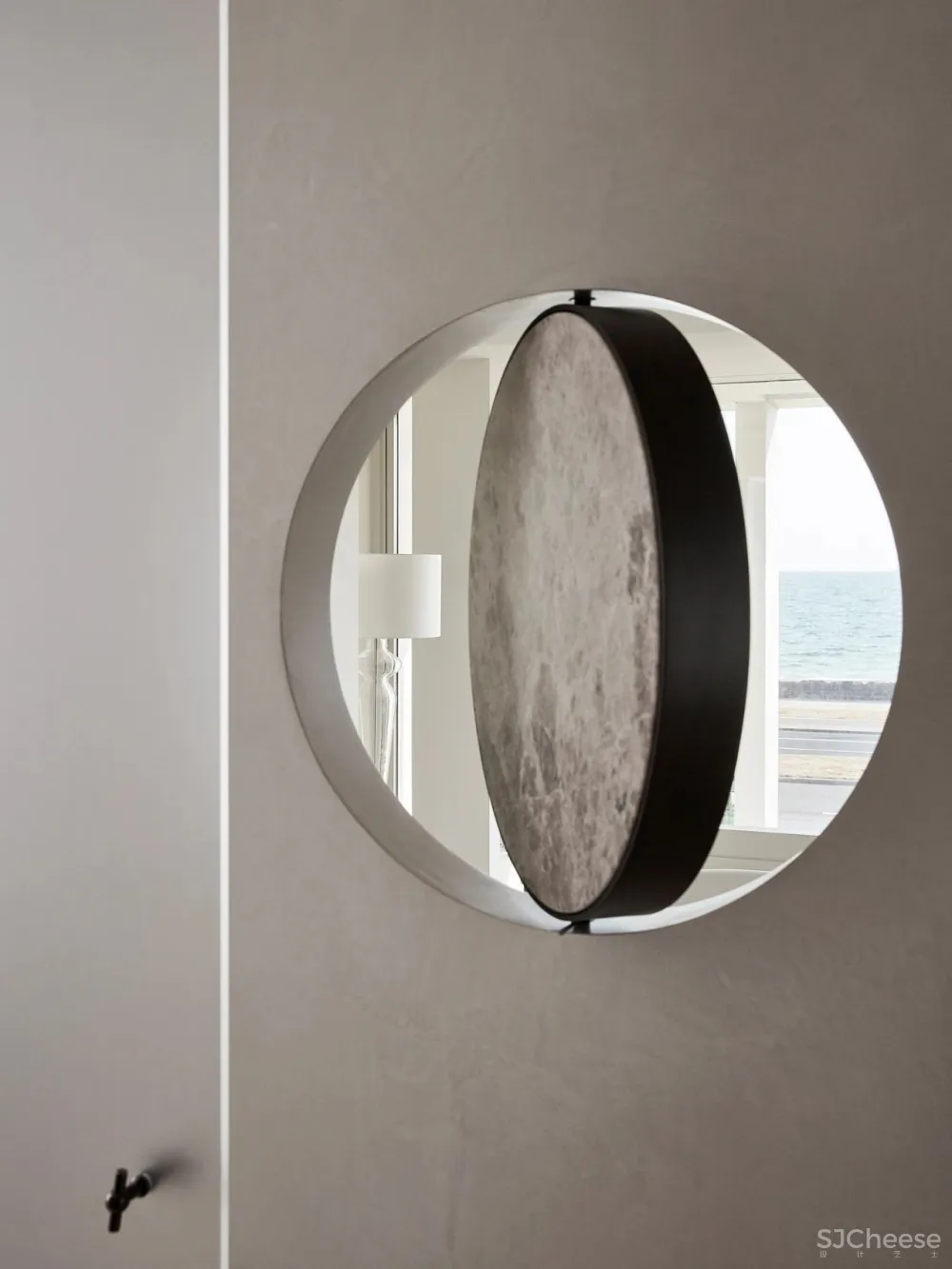 诗意般的旋转空间