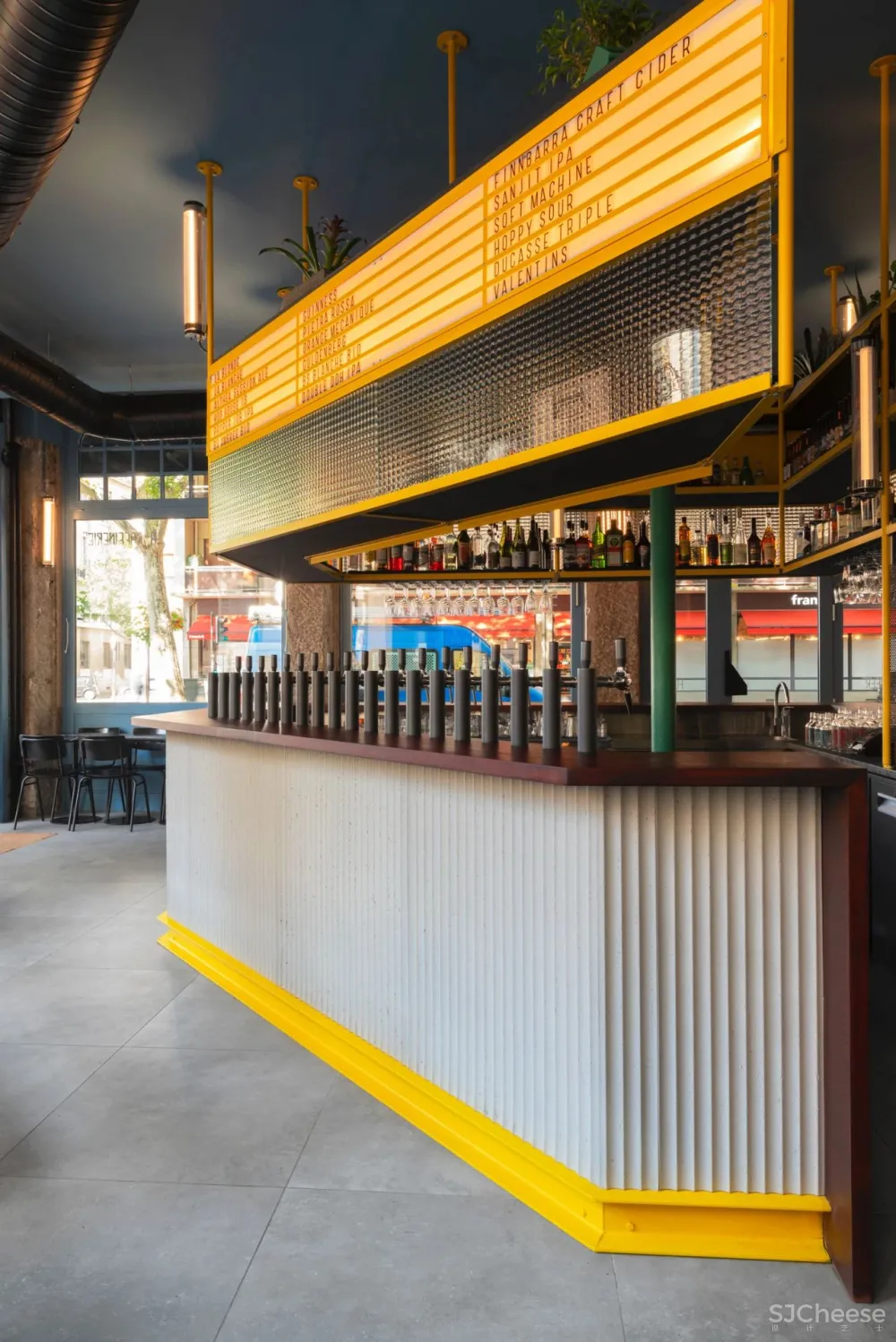La Raffinerie Modernist Beer Bar in Lyon by Un Studio.