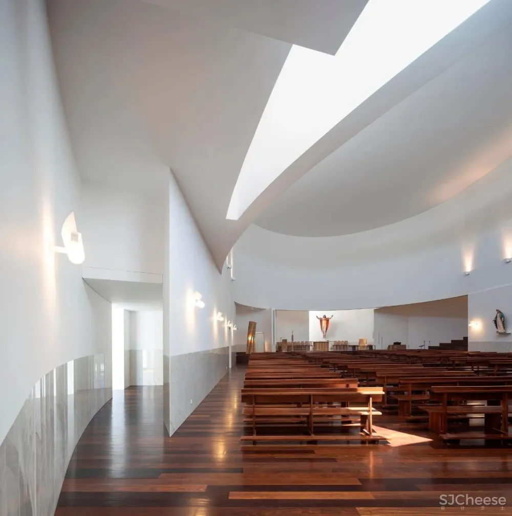 Churches丨灵魂的救赎所