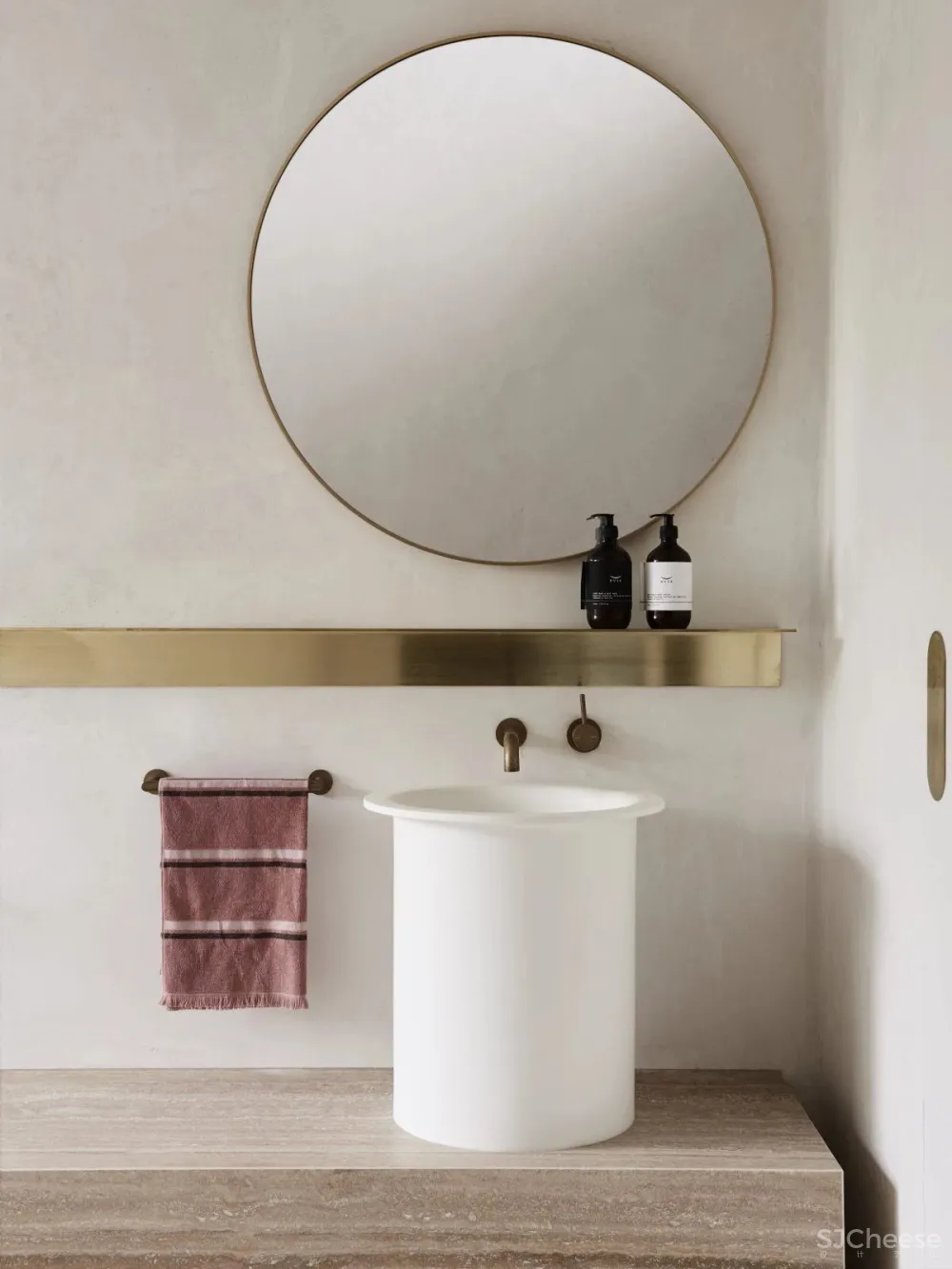 两居室简约住宅，原木家具加上藤编元素太好看了！