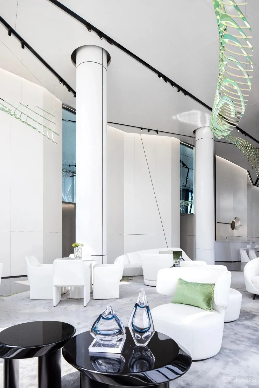 熊灿×乌鲁木齐熙岸地产中心:自由的空间,应拥有纯净的灵魂