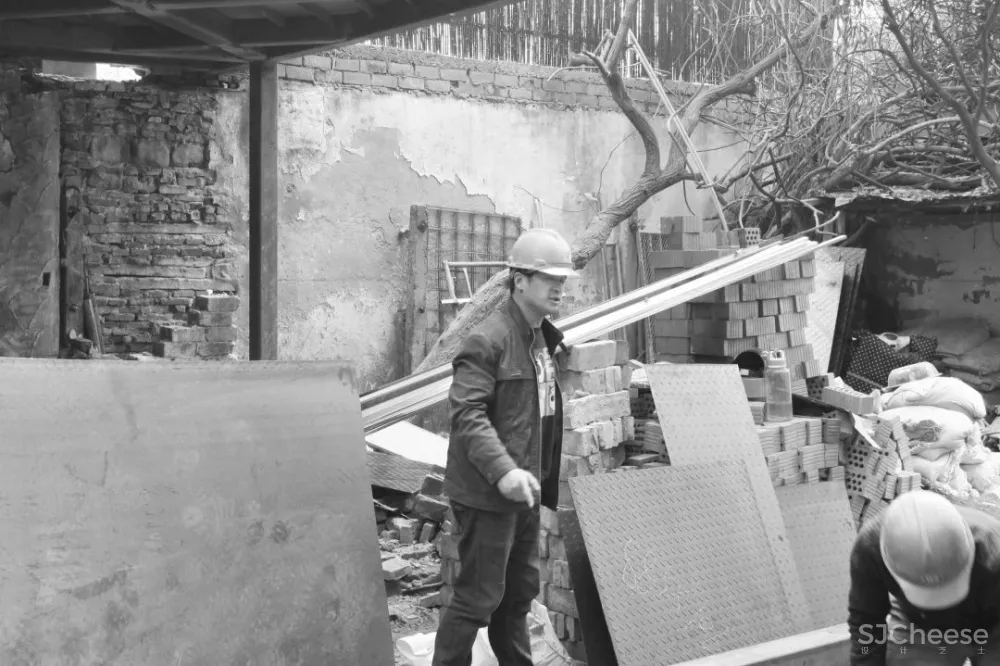 上海 100㎡ 小宅院,花 6 年建成,设计处处有亮点