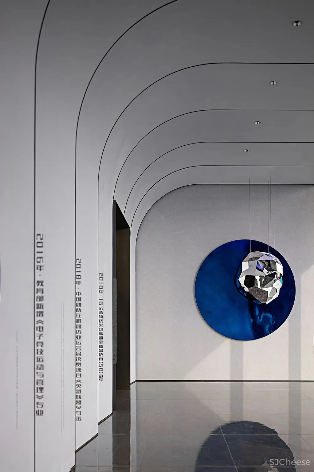 广州伶居侘寂风总部办公，旧得很高级！