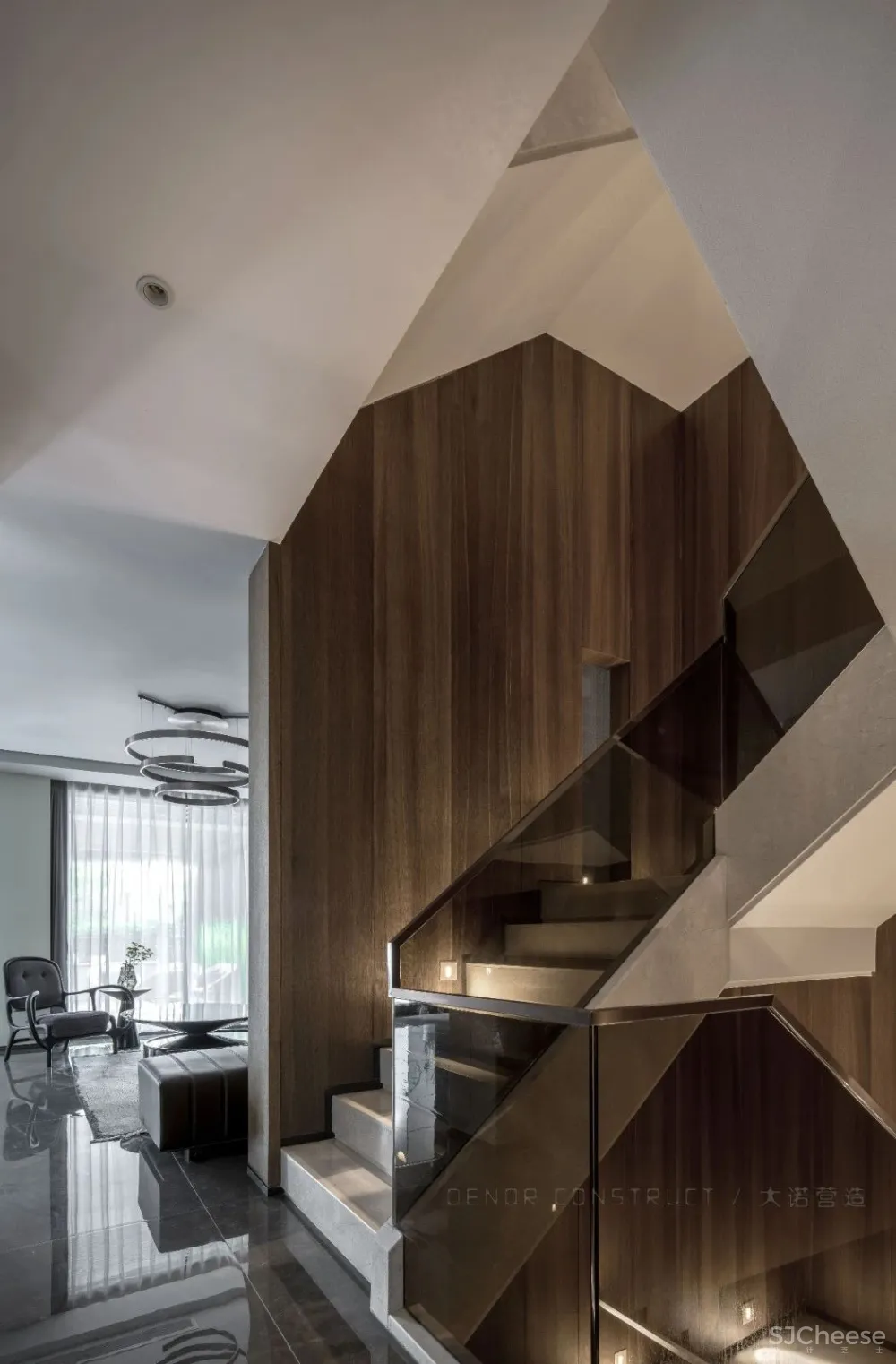 700平空间营造,追寻远方的未知,陪伴家中的所爱 大诺营造