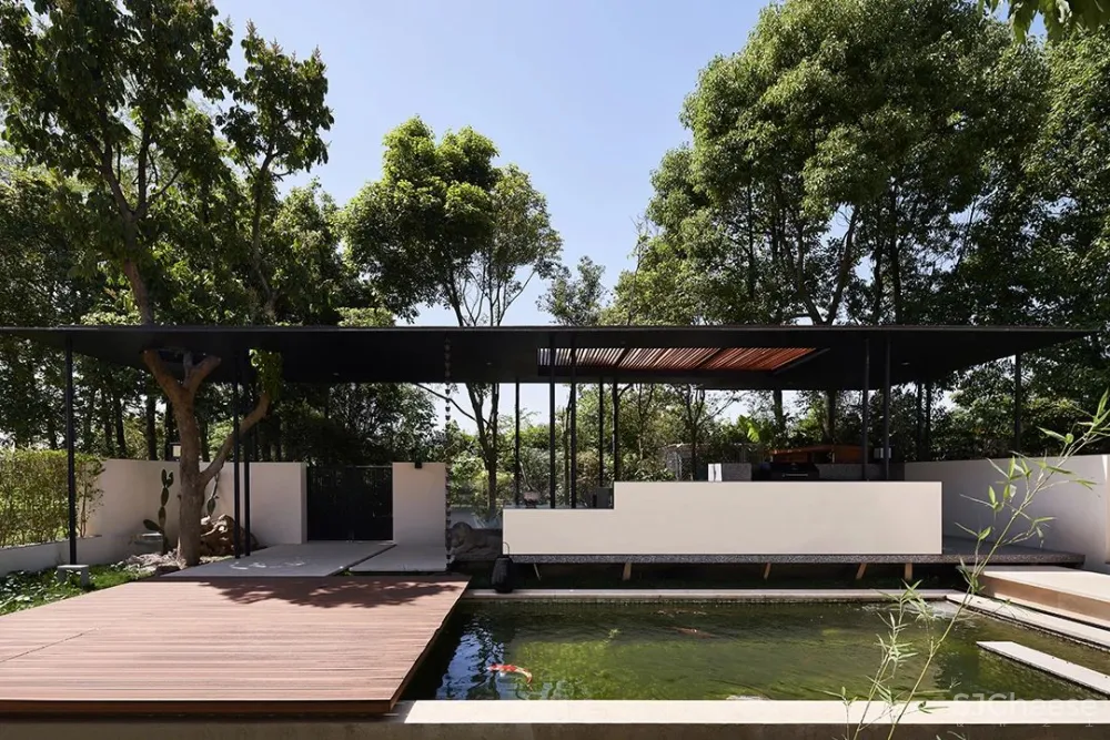 560m² 向心而居大宅，充盈着生活与艺术气息的设计师之家