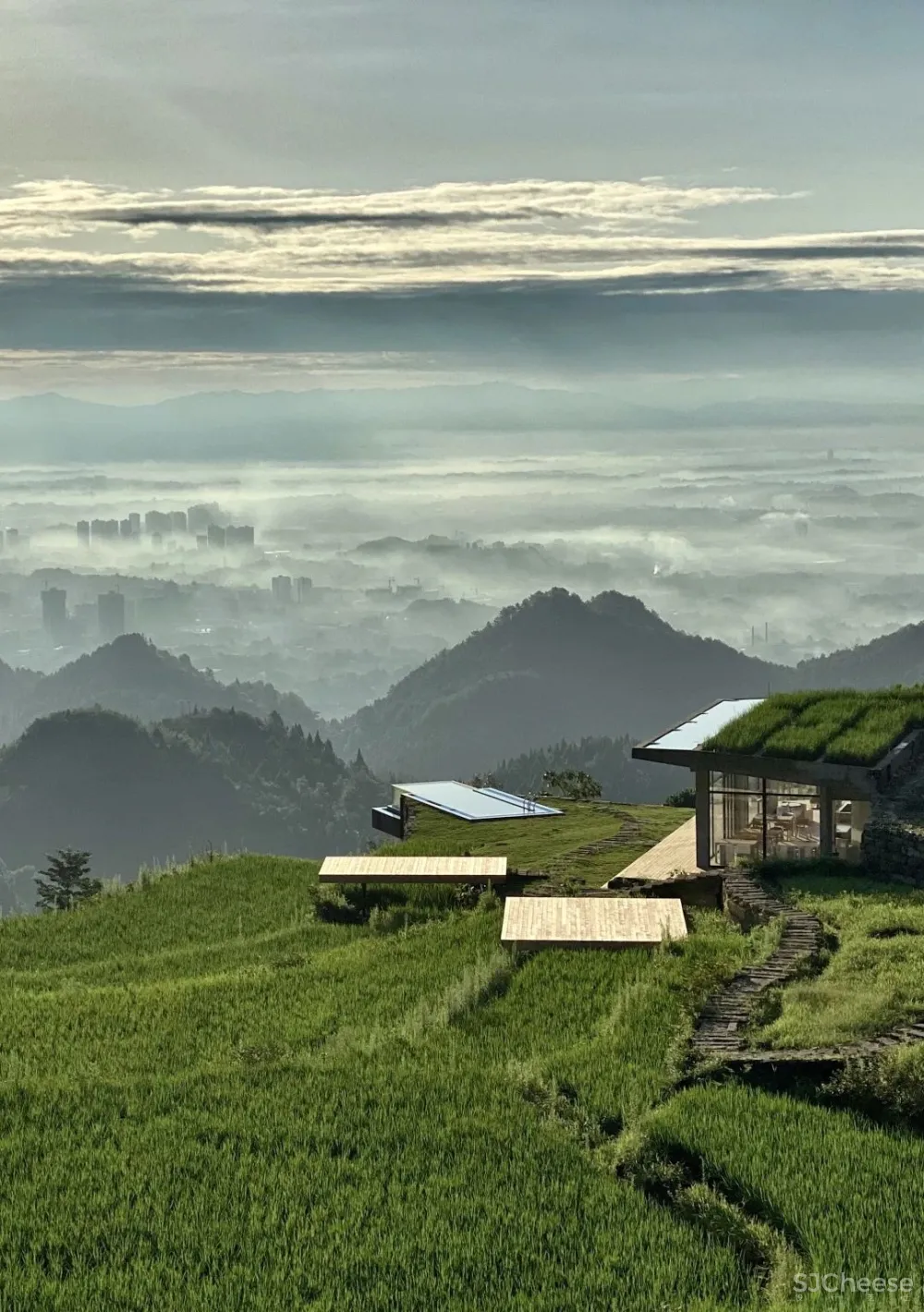 比清迈更清凉的同款田园生活!告别高温,不用防晒没有蚊虫,睡入云端的稻田之上!