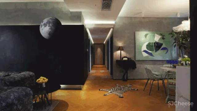 中产夫妇上海啃青菜,老家买豪宅:打飞的也要回去找快乐