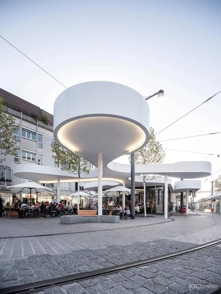 5300m² 农村超级豪宅,将家打造成生态游乐园,还自带足球场!