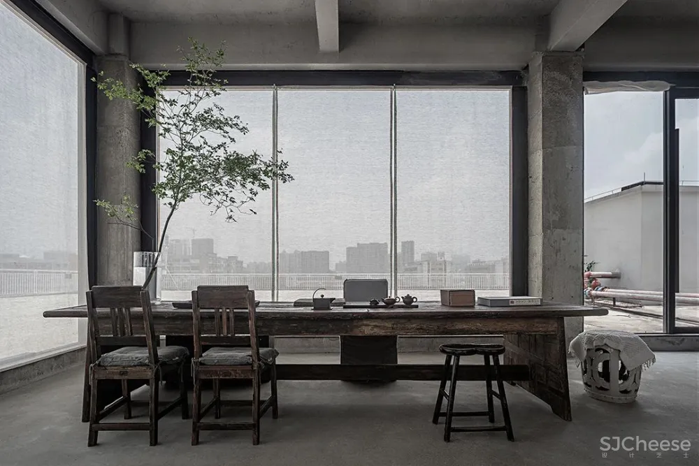 广州伶居侘寂风总部办公，旧得很高级！