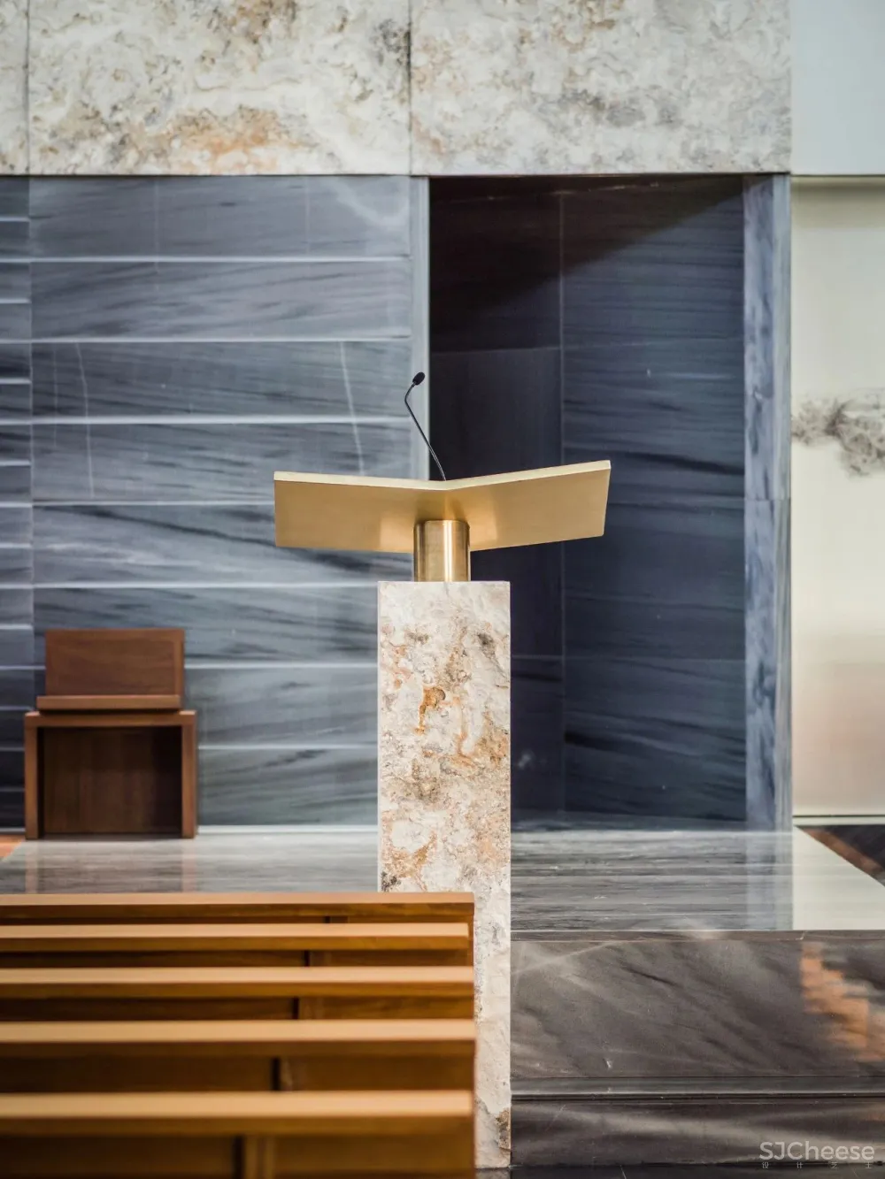 Churches丨灵魂的救赎所