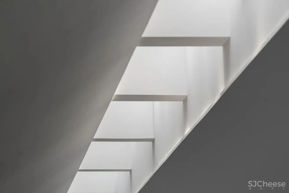 时代 光 静谧 美的内核